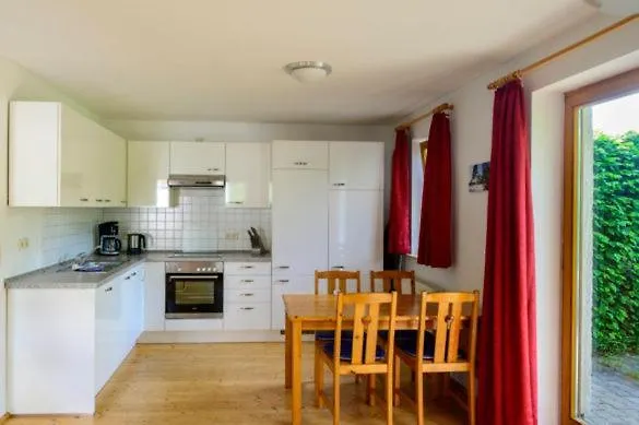 Ferienhaus-park Brennickenswerder 假日公园 利兴